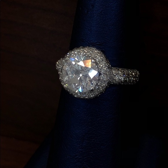 Engagement Ring 18k 3.68ct Total with Center!!! - Picture 5 of 10